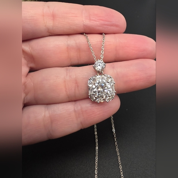 None Jewelry - ✨ 2CT Moissanite Cushion Halo Pendant – S925 Sterling Silver (18”)